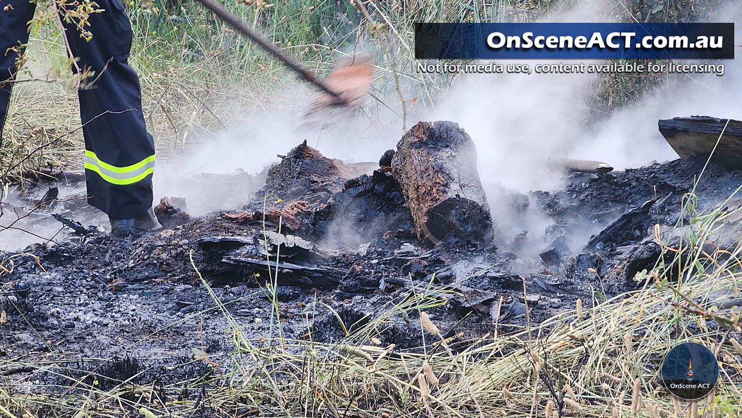 20221218 1900 fyshwick grass fire image 5